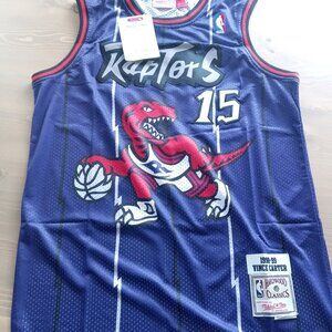 Vince Carter Men's Stitched Jersey (Large)